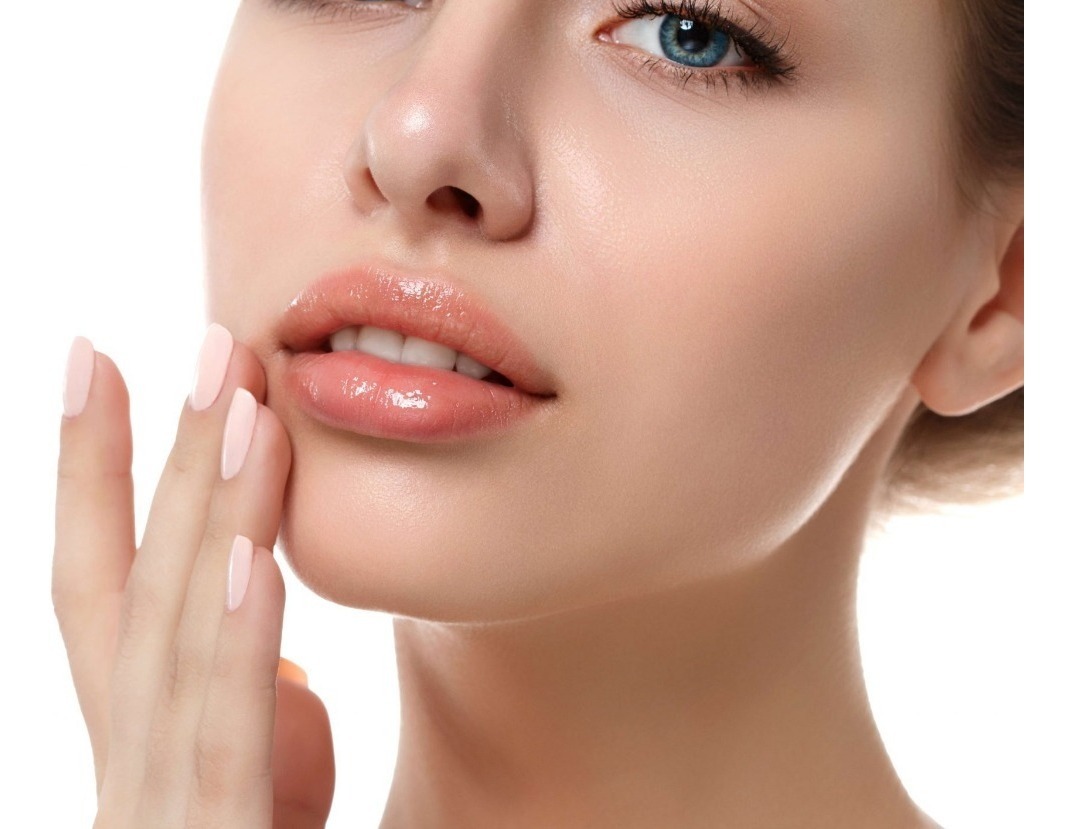 What Should You Pay Attention To While Having Lip Filling?